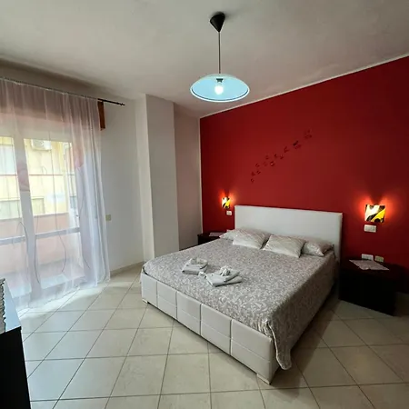 Butterflyhouse * Monserrato